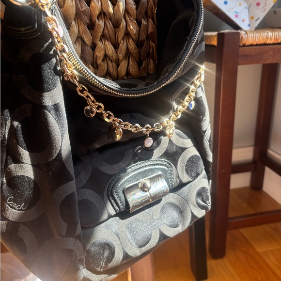 Y2K Coach Black and Sliver Crossbody Bag!! - Picture 1 of 8